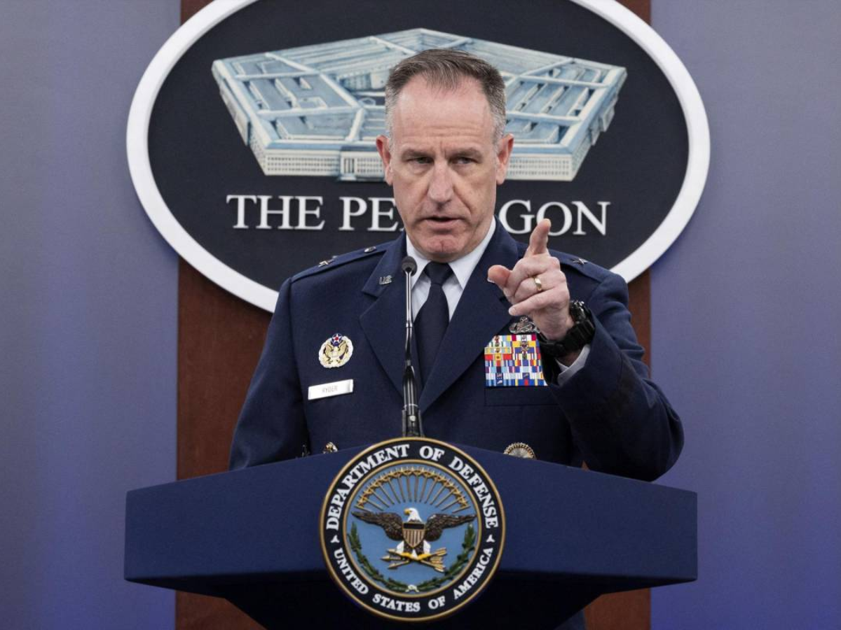 Pentágono afirma que Rusia lanzó un arma en la trayectoria de un satélite de EUA