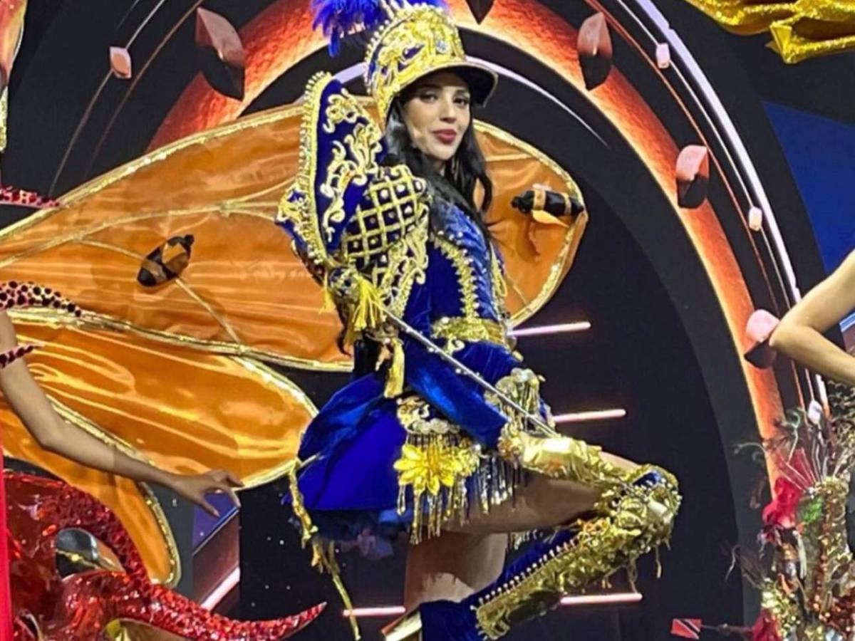 Patriotismo y glamour: los tres trajes que hicieron brillar a Alejandra Fuentes en Miss Universo 2025