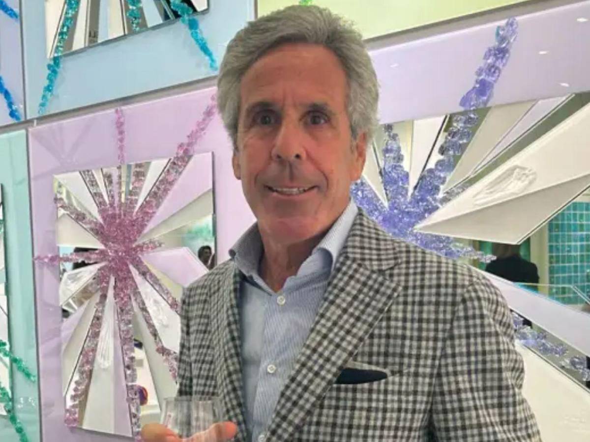 Peter Simel, el hombre parecido a Jeffrey Epstein que busca ser alcalde de Palm Beach
