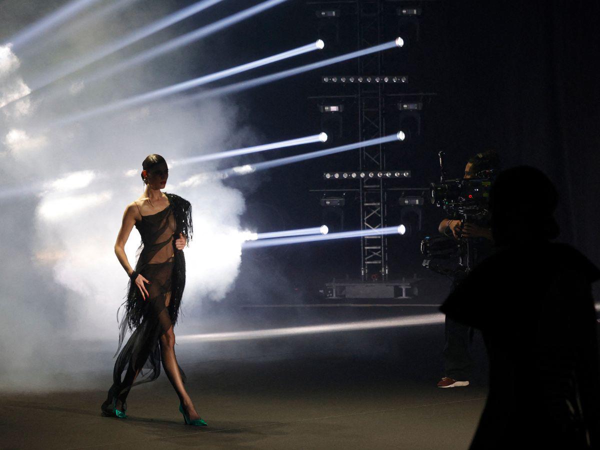 La transparencia vuelve a imponerse en la Semana de la Moda parisina