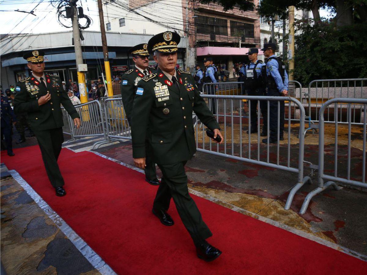 Desde diplomáticos hasta ministros acompañaron a los congresistas en la cuarta legislatura en el CN