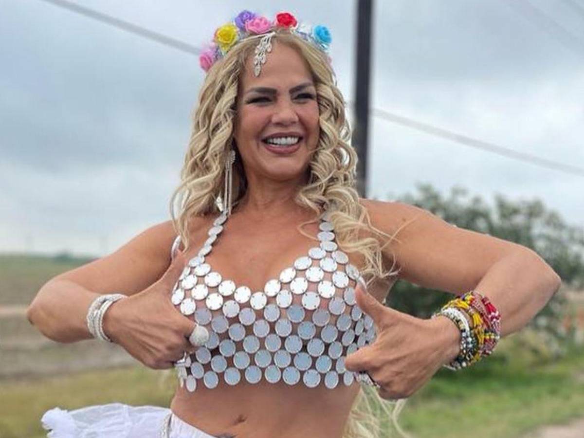 Niurka Marcos sobre su fe: Yo tengo recibidos más de 18 santos en mi casa”