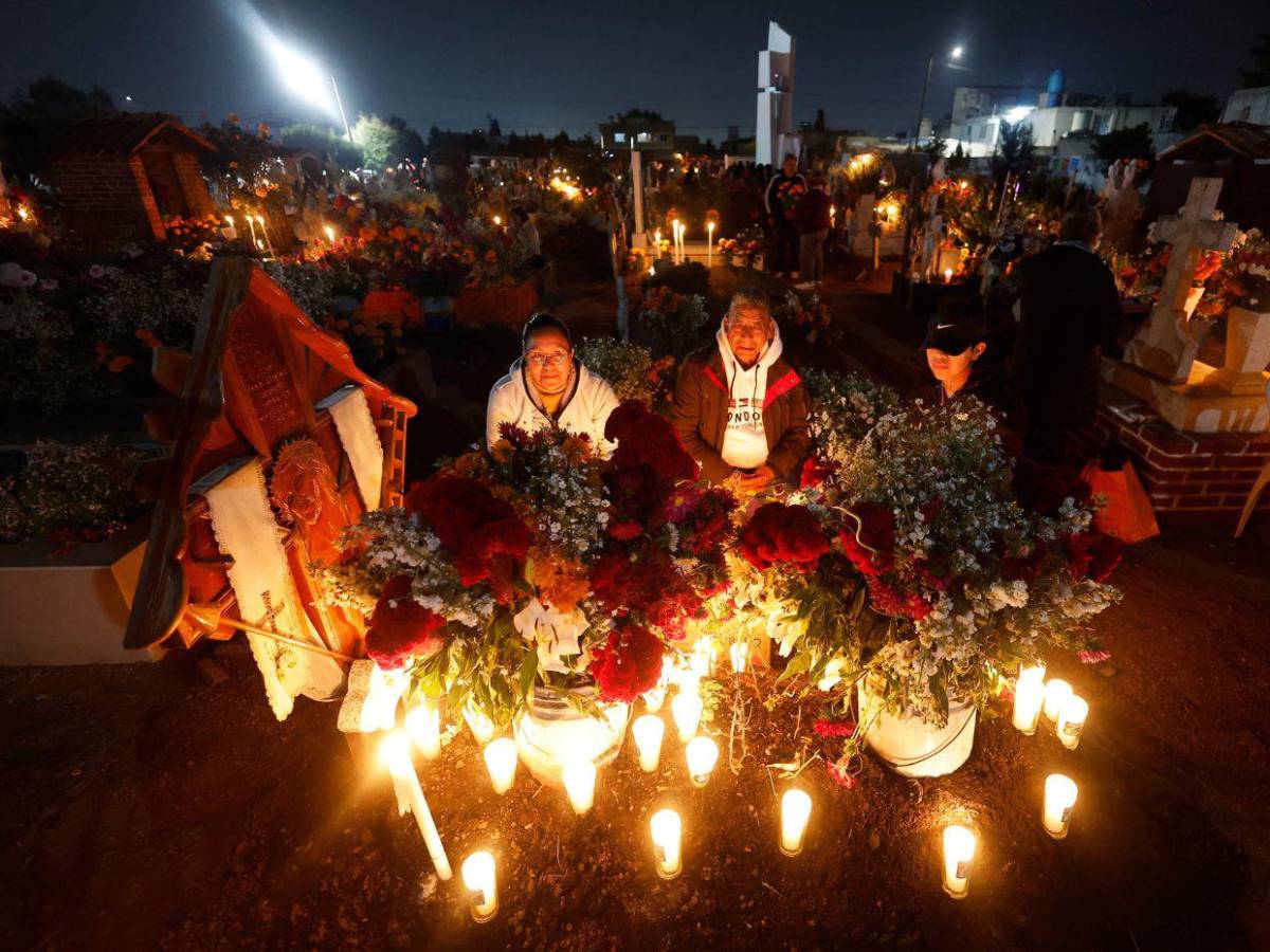Día de Muertos: la tradición que revive los cementerios de México
