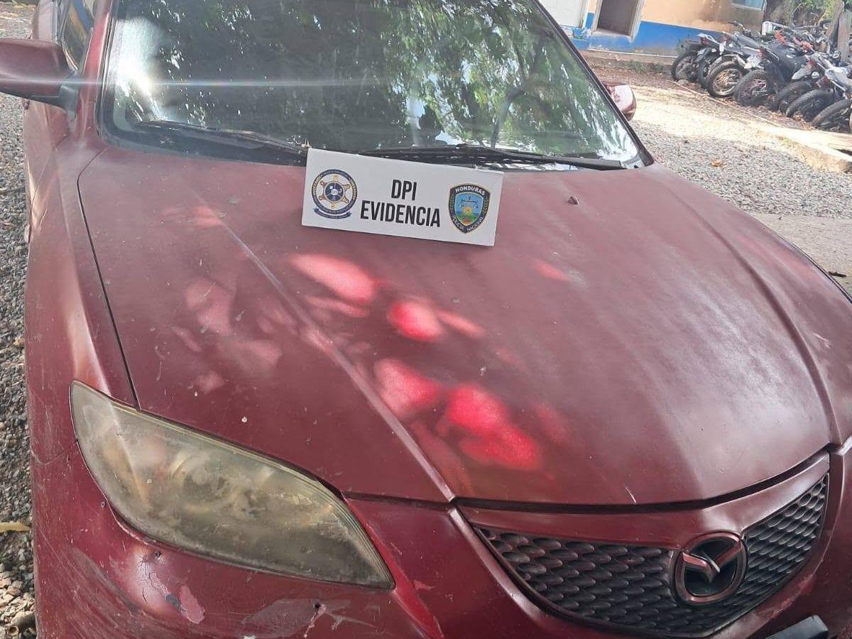 Cámaras captan el momento en que una mujer siguió y atropelló a su expareja tras una discusión