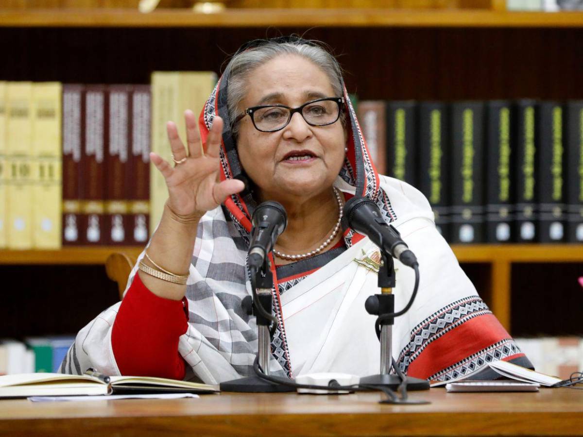 ¿Quién es Sheikh Hasina, la exprimera ministra de Bangladés condenada a muerte?