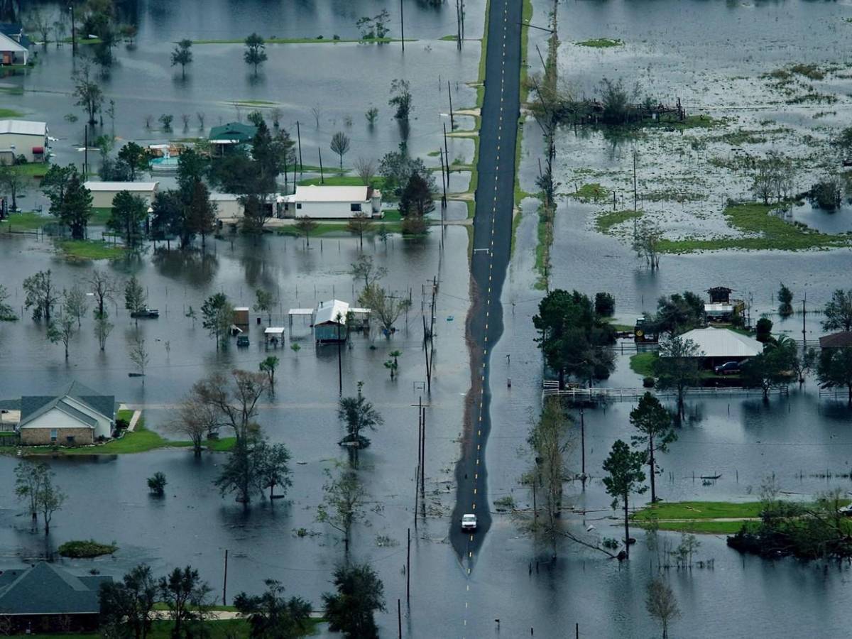 “Ya no queda nada”: lluvias históricas arrasan campamento en Texas