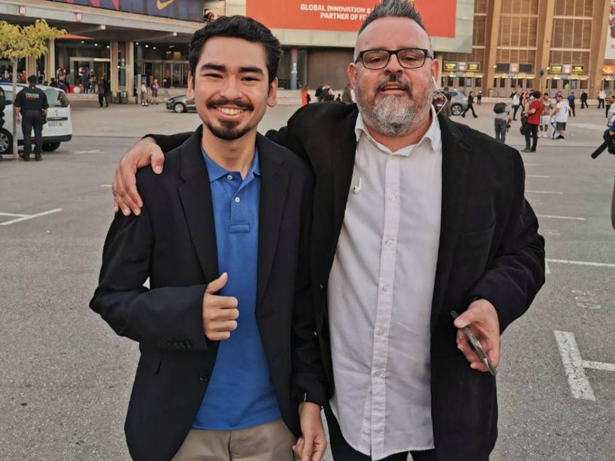 Diego Cerrato junto al corresponsal de ESPN en Barcelona, Moisés Llorens.