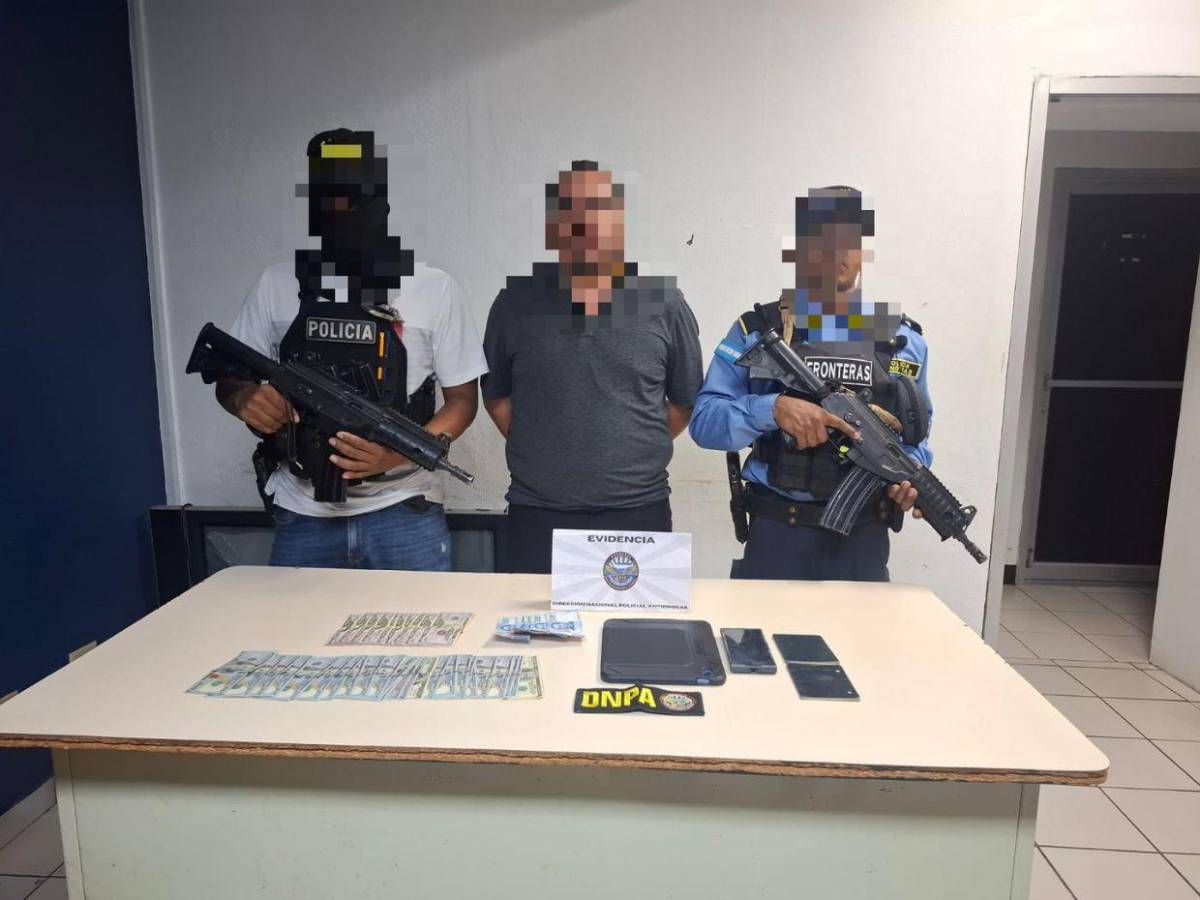 Julión Álvarez desmiente que su piloto fuera detenido en Honduras