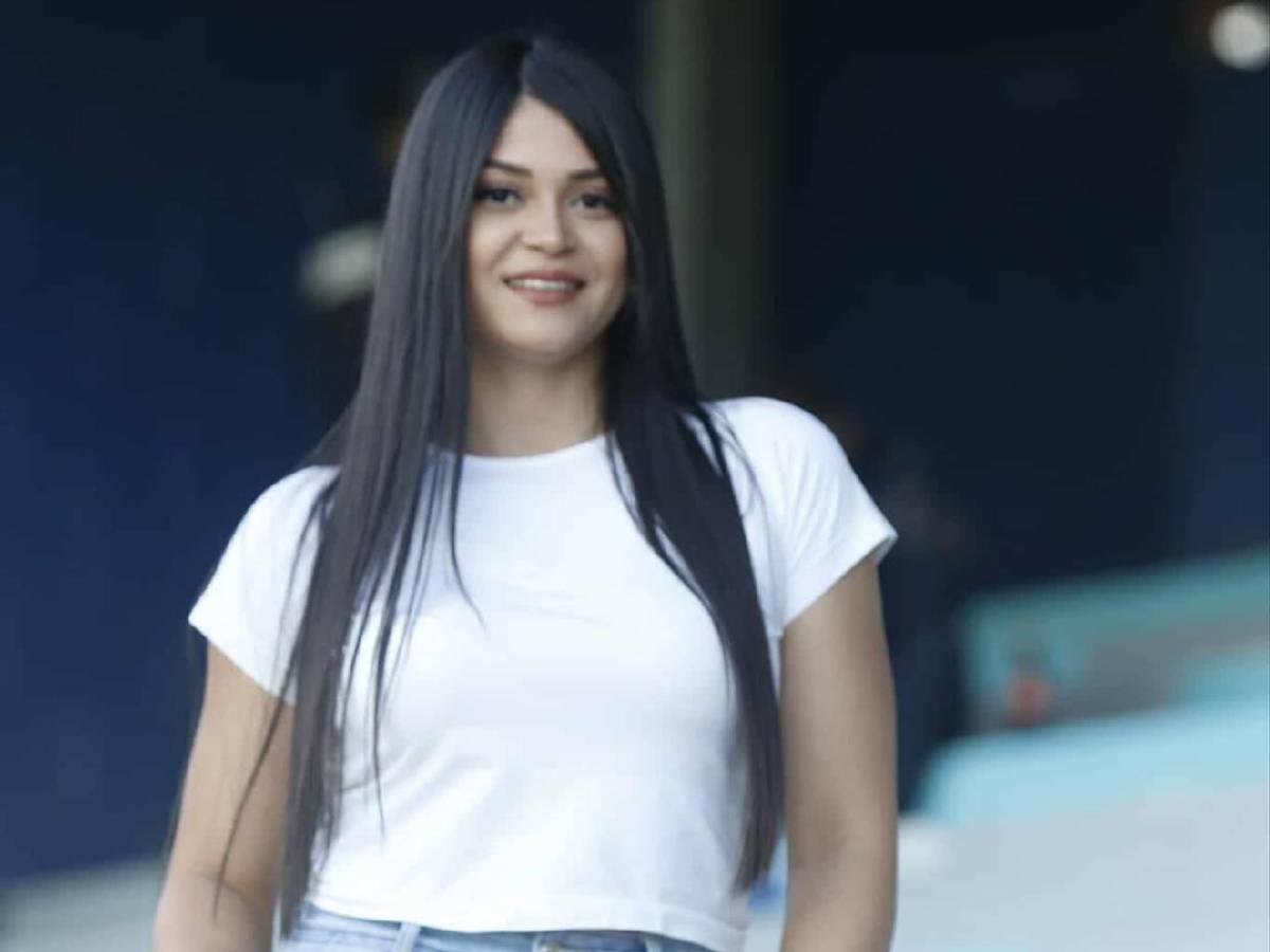 Pelirroja robó miradas: Las lindas chicas que llegaron al Morazán para el Olimpia vs Génesis PN