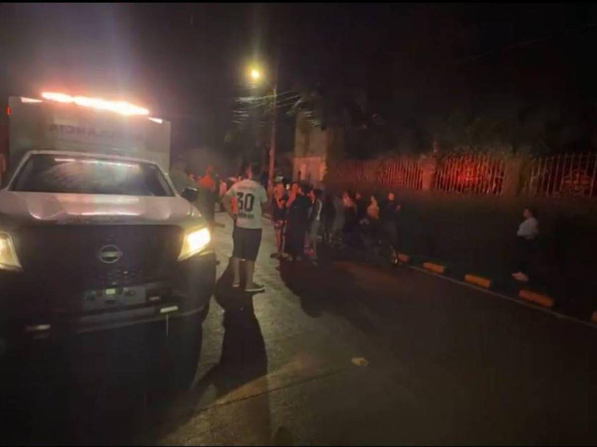 Quedó junto a su bicicleta: Vehículo a exceso de velocidad mata ciclista en Puerto Cortés