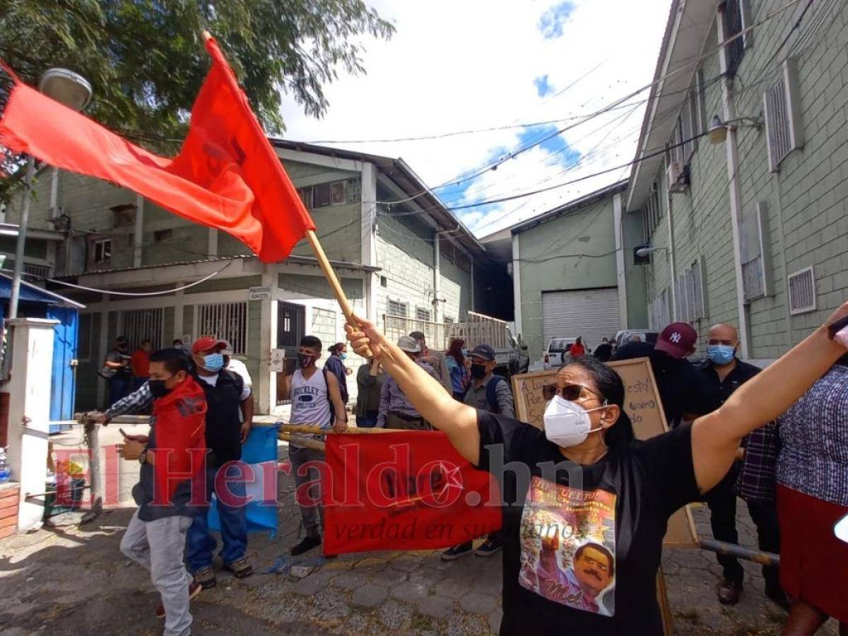 Simpatizantes de Libre continúan con toma de instalaciones de la Enag