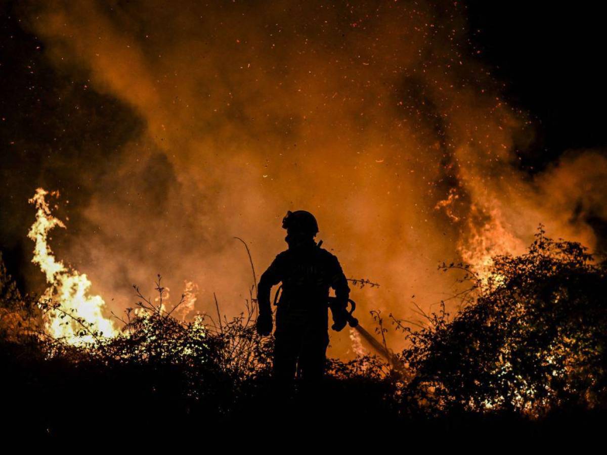 Ola de calor hace que Europa occidental sea asfixiada por altas temperaturas e incendios