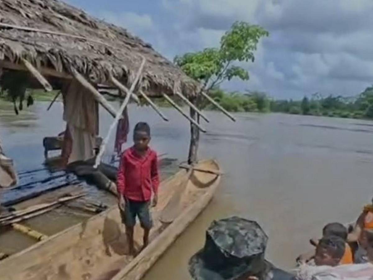 Evacúan a 146 personas, entre ellos 82 niños, por crecida de río Kruta en Gracias a Dios