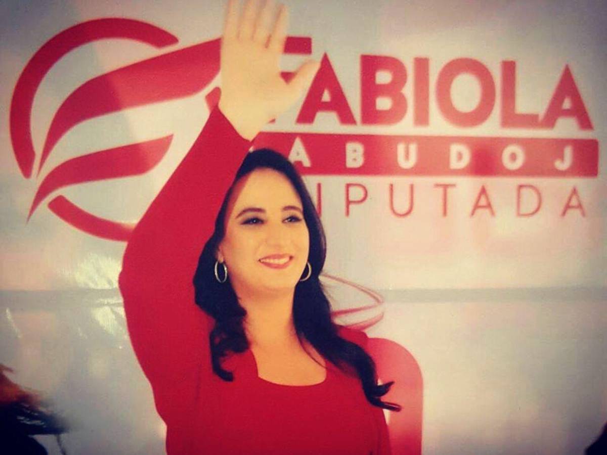 ¿Quién es Fabiola Abudoj, denunciada por Nasralla de tramar un fraude en su contra?