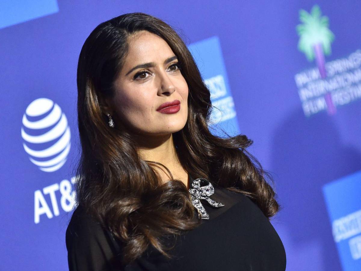 Salma Hayek: De México a Hollywood, una vida entre el cine, la moda y la filantropía