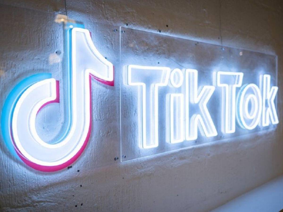 TikTok anuncia suspensión de publicación de videos en Rusia