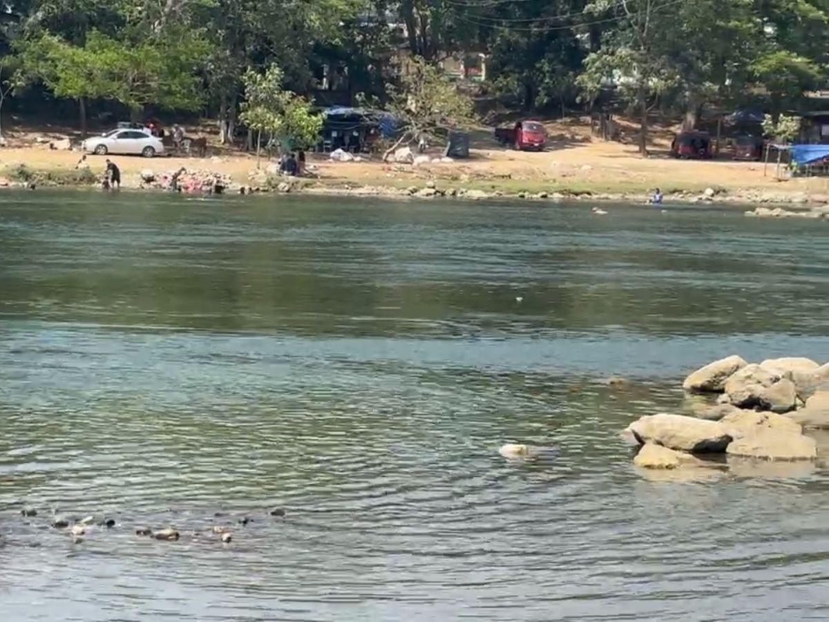 En este sector del río Humuya fue encontrado el cadáver de José Alvarenga.