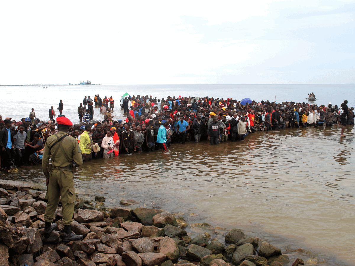 Mueren 19 personas en trágico accidente de avión en Tanzania