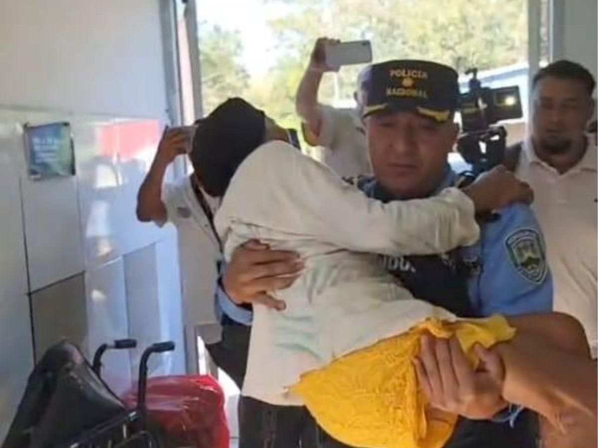 La abandonaron en una quebrada: rescatan a anciana de 95 años secuestrada en Yoro