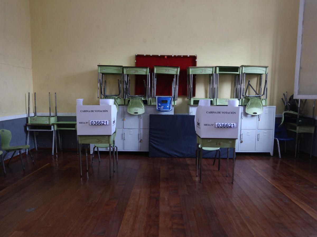 Así se desarrollan las elecciones en Perú: retrasos en mesas y largas esperas en centros de votación