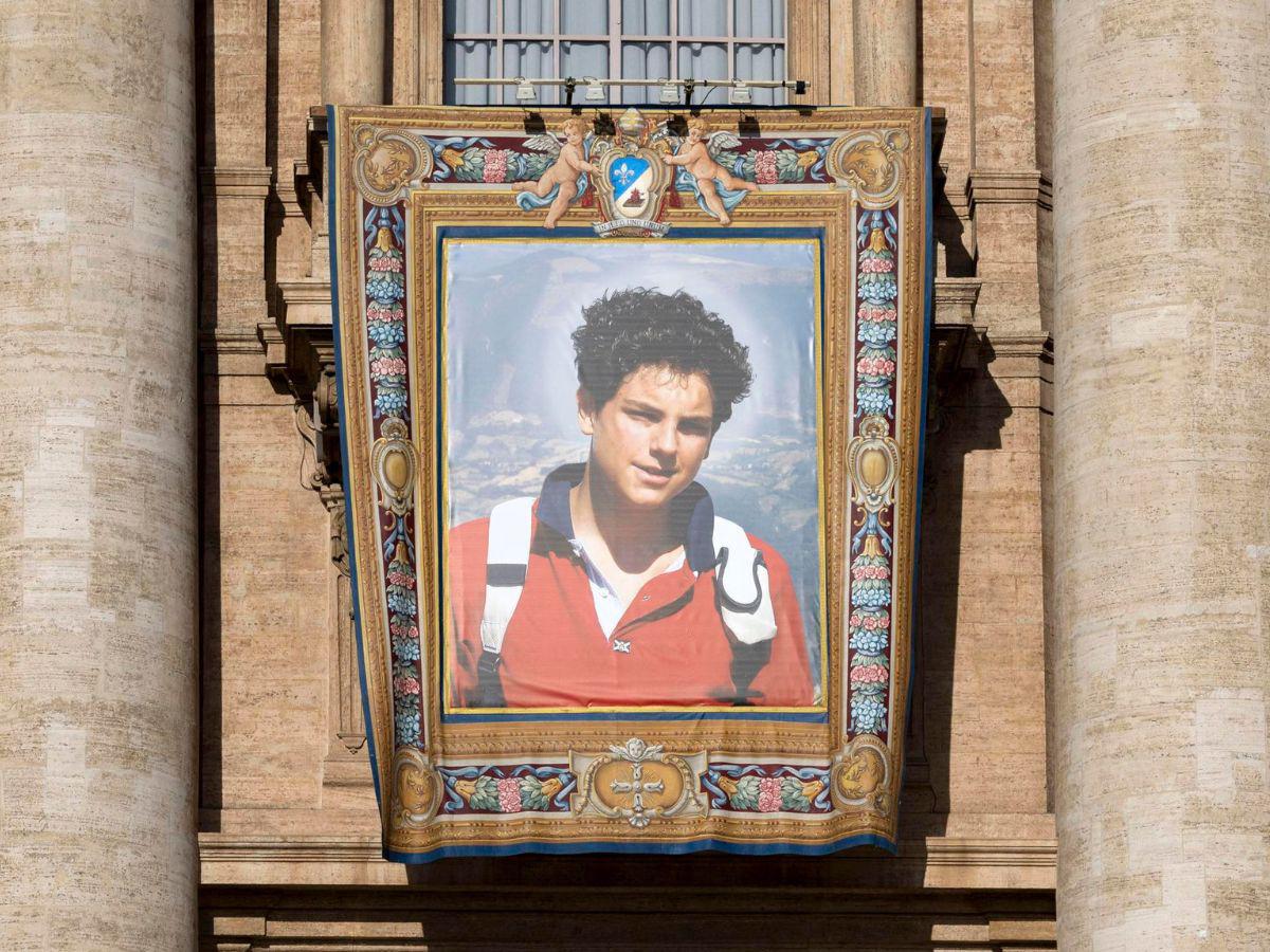 Escuela Franciscana en San Pedro Sula resguarda reliquia de Carlo Acutis