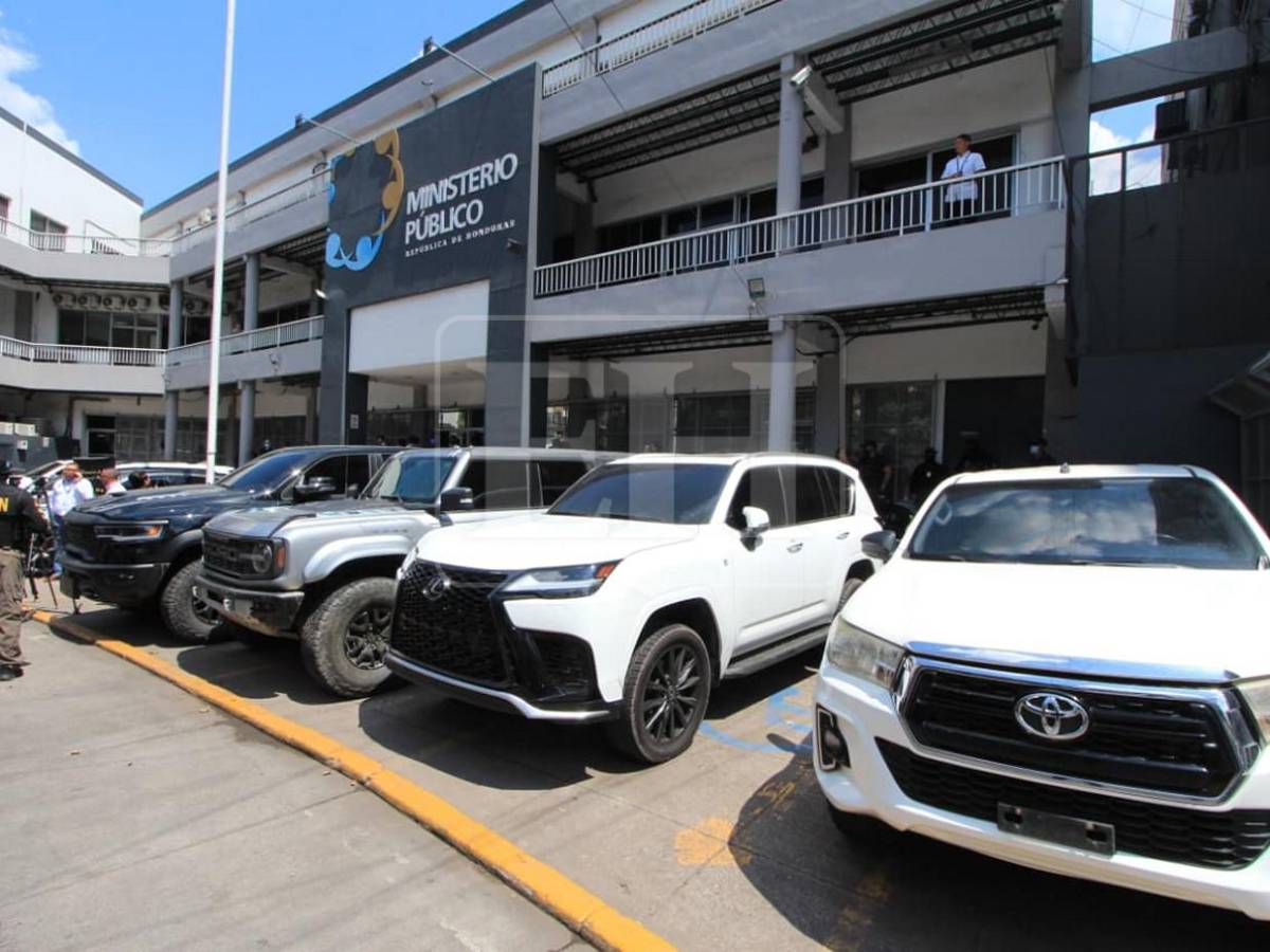 Fuerte decomiso de indumentaria militar al Cartel del Diablo en Sulaco; hay un detenido