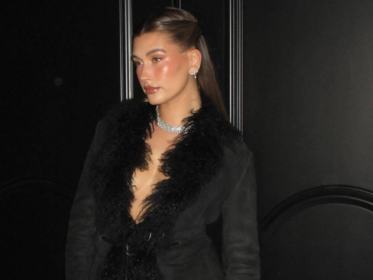 Hailey Bieber: La reina del “clean girl aesthetic” y el lujo casual