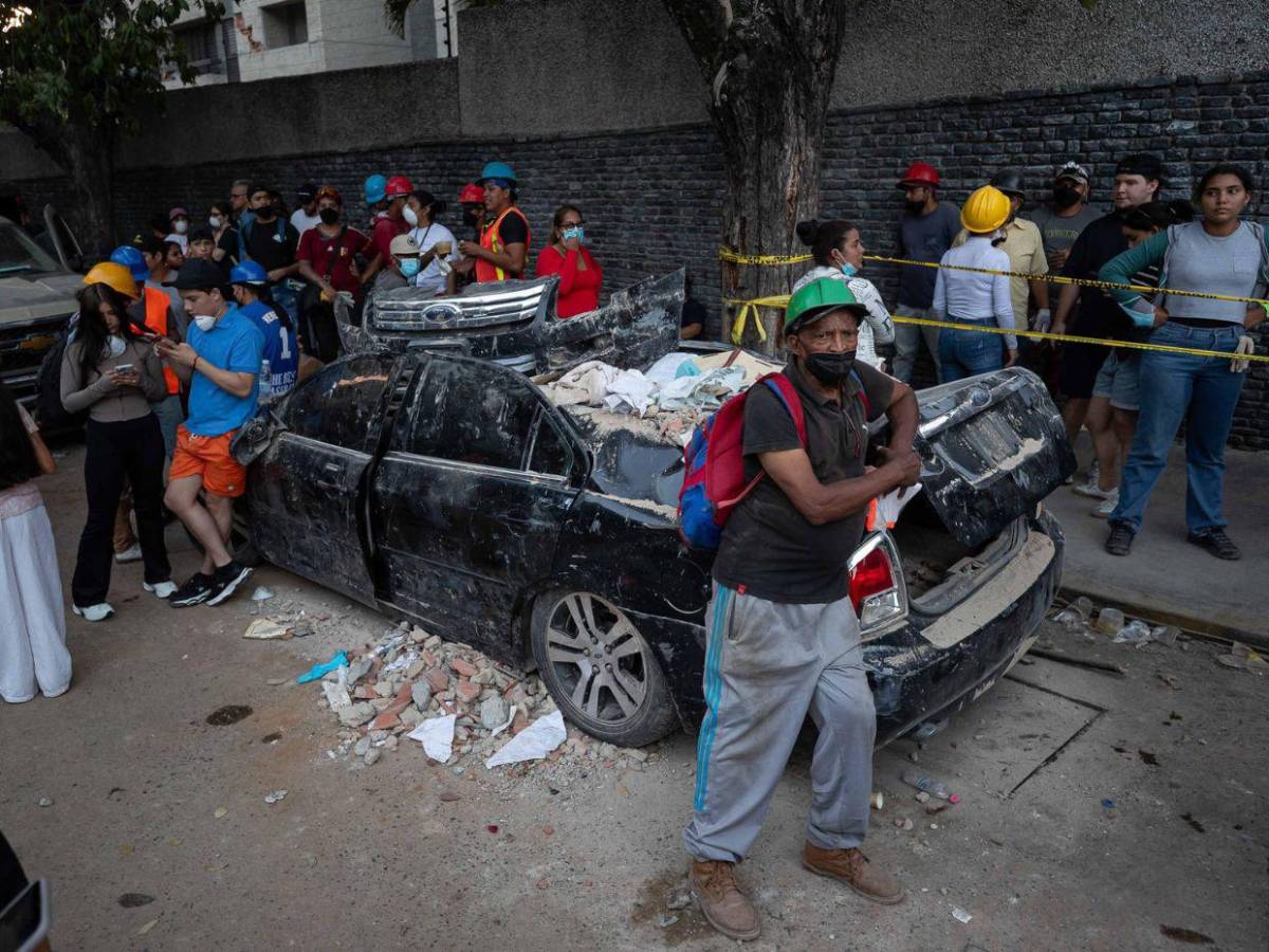 Venezuela clama ayuda: imágenes desgarradoras de familias que lo perdieron todo tras terremotos