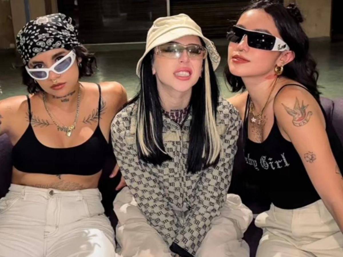 ¿Quién es la modelo que aparece en el video de la canción Un vals de Nodal?