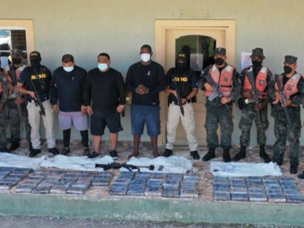 Dictan 11 años de prisión a hombres que llevaban 93 kilos de cocaína en lancha