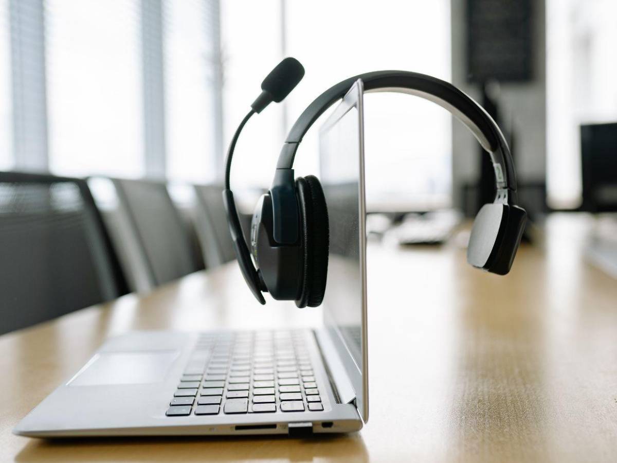 ¿Quiénes aplican al teletrabajo anunciado por el Gobierno por  alza de precios de combustibles?