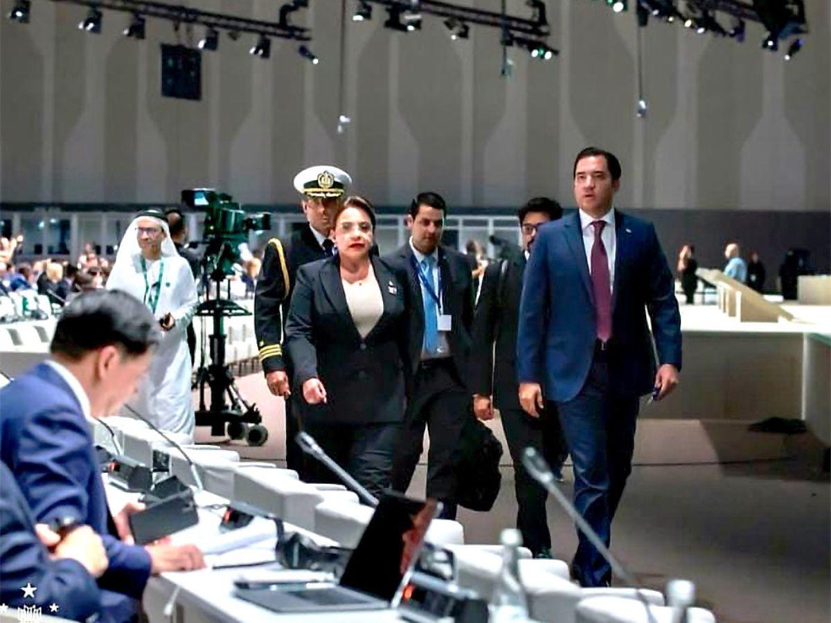 Sin esclarecer polémica por multitud que anduvo en Dubái