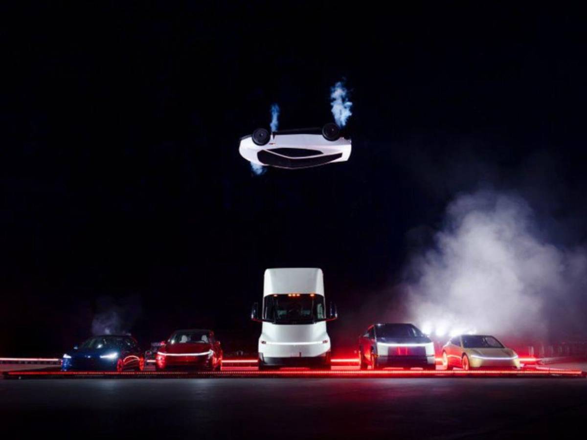 Parece sacado de “Volver al futuro”: así funciona el nuevo Tesla de Elon Musk