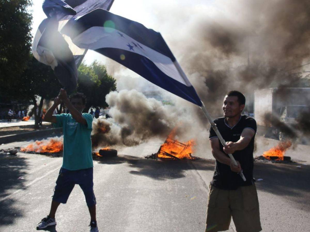 Protestas en Las Brisas: votantes exigen urnas y claman por su derecho al voto
