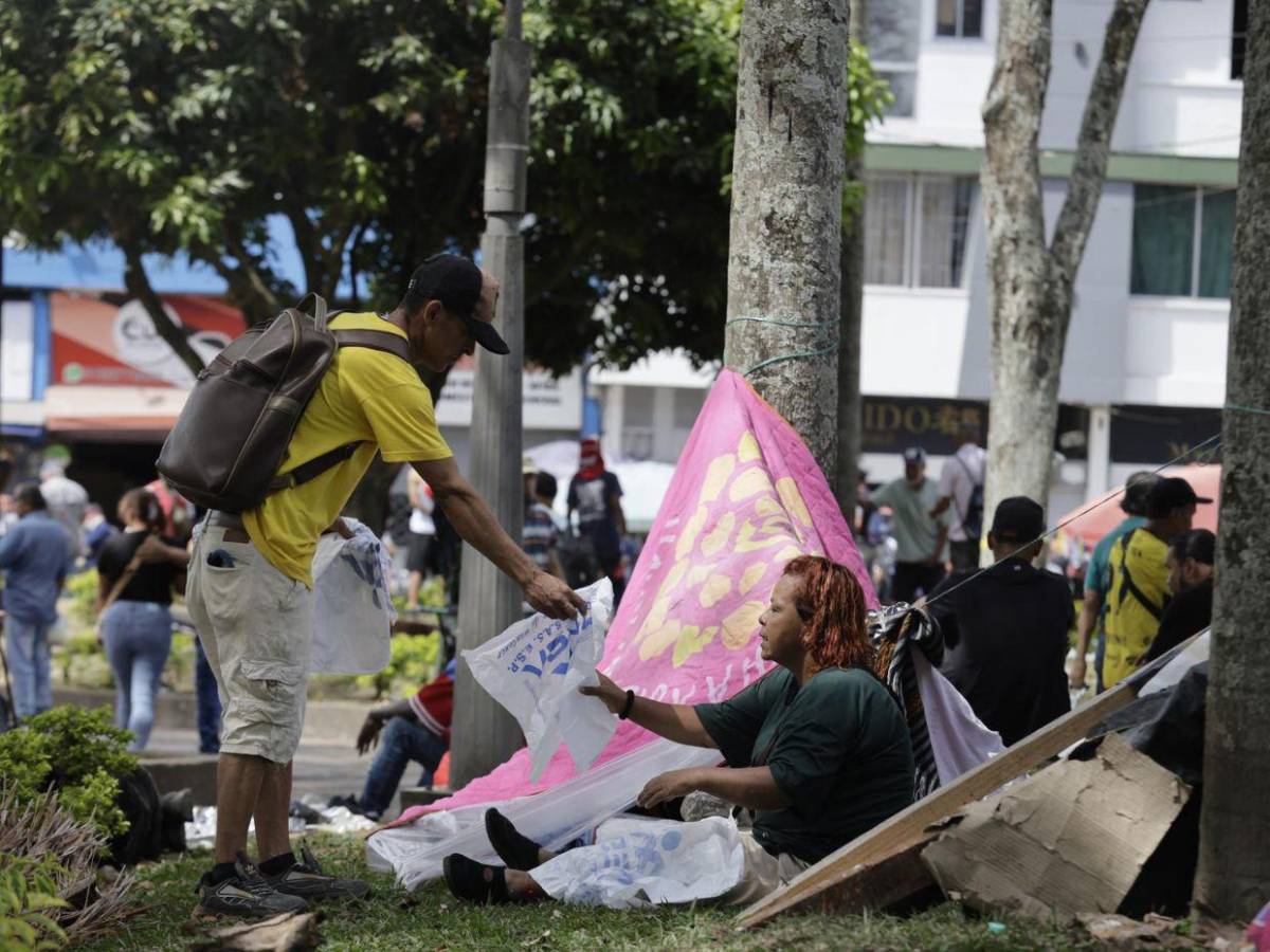 Los albergues, un oasis para las familias que perdieron todo por el terremoto en Colombia