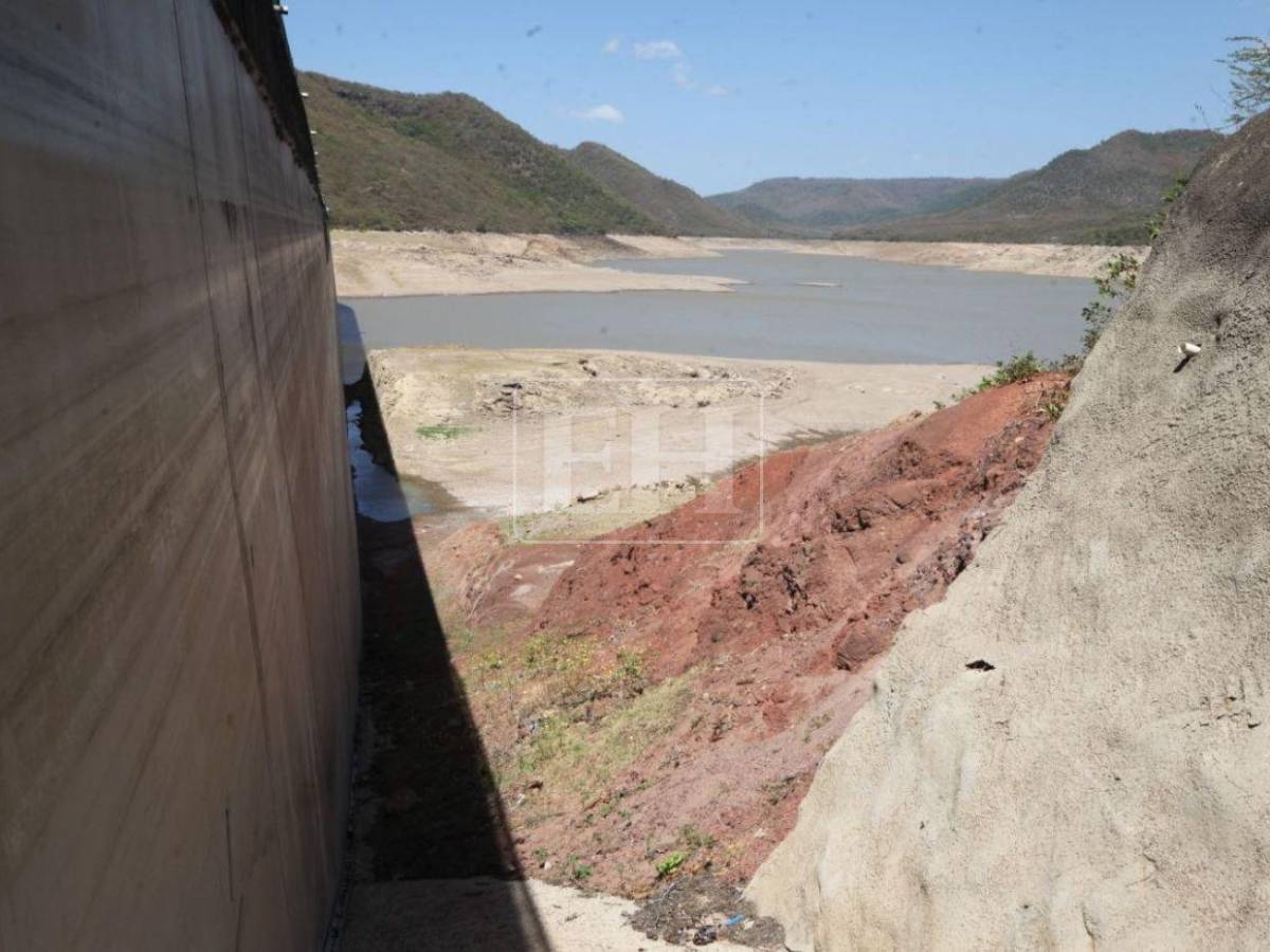 Impactantes imágenes de represa La Concepción; es cuestión de horas para que llegue a su nivel crítico
