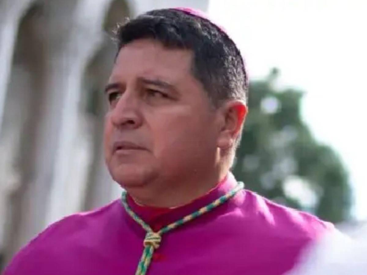 Nuevo obispo nombrado por León XIV: un salvadoreño que llegó a EE UU escondido en un maletero