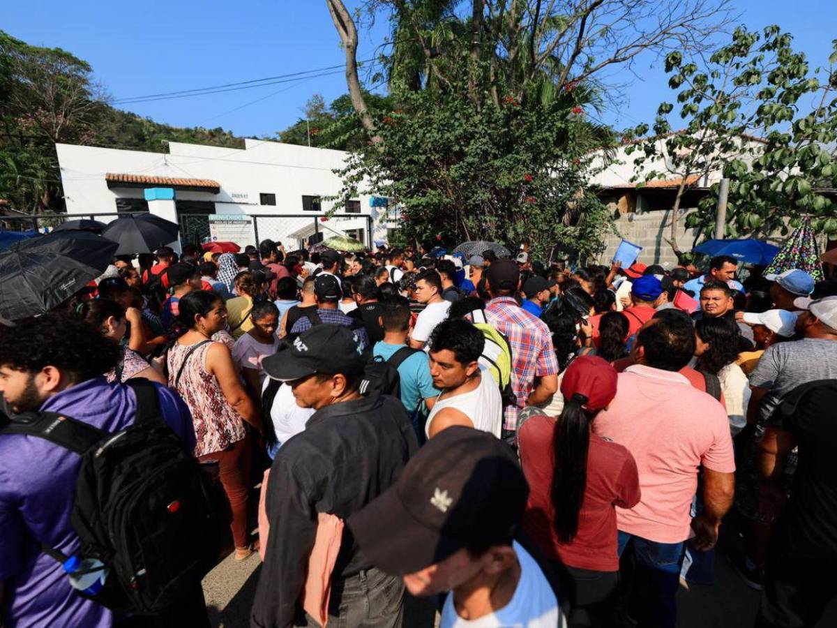 ¡Liberen cuentas! Piden usuarios de Koriun al MP en marcha para exigir su dinero