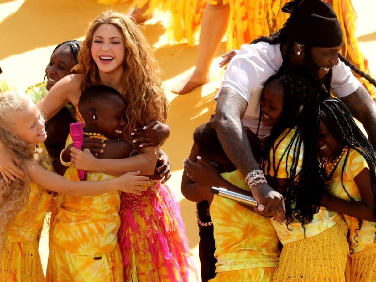 ¡Con 200,000 cristales! Detalles del lujoso vestido de Shakira en la final del Mundial 2026