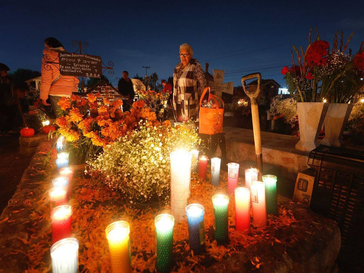 Día de Muertos: la tradición que revive los cementerios de México