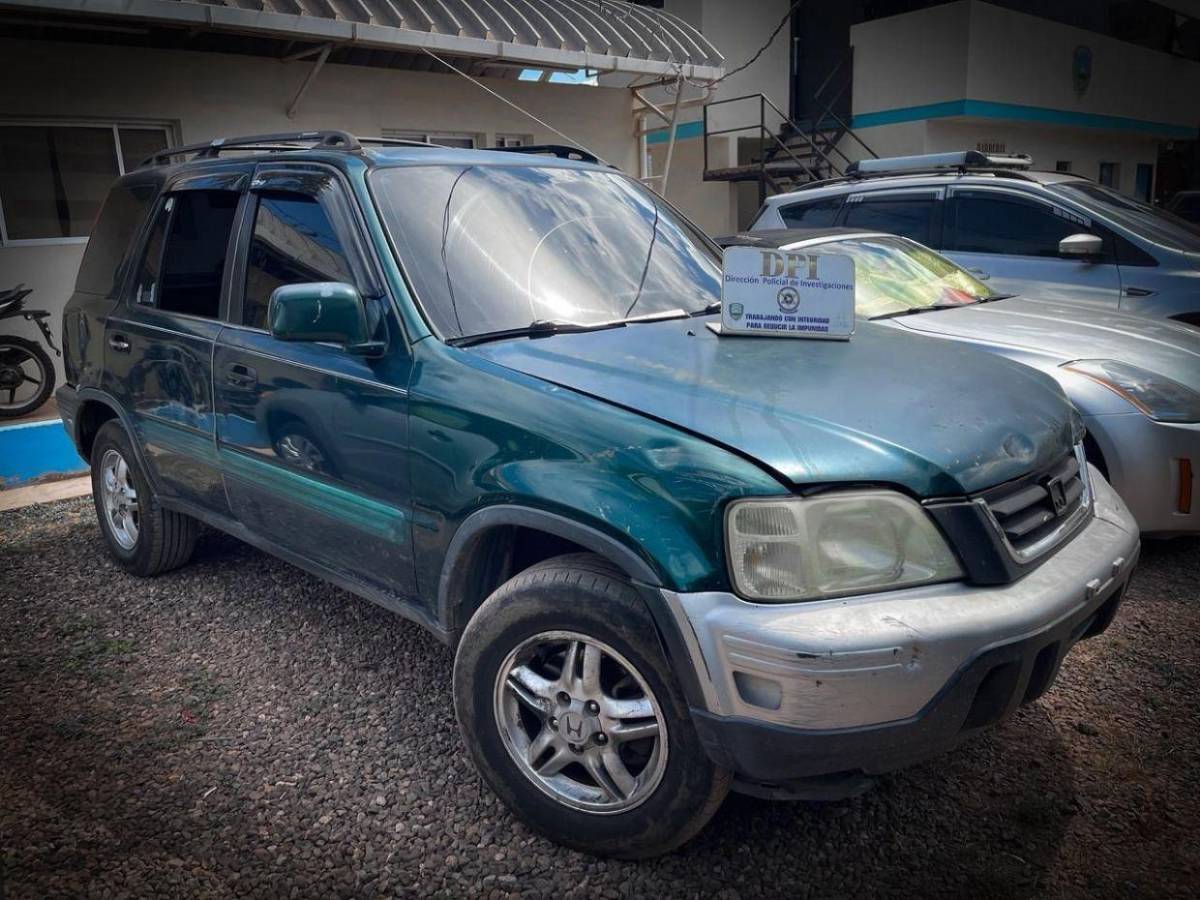 Sospechosos le dijeron a Winiker que su pareja le envió un ramo y la mataron en la vía rápida
