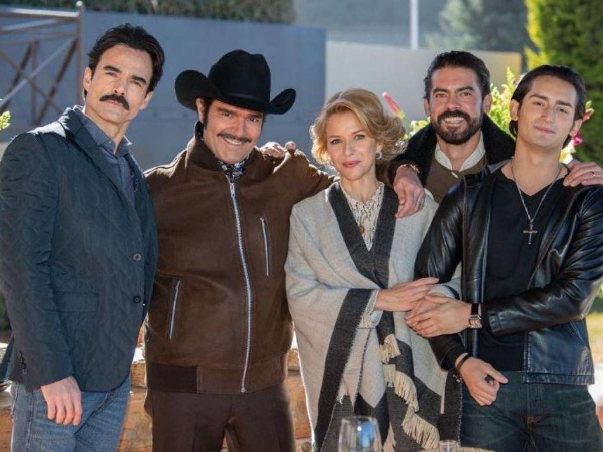 En la bioserie de ‘Chente’ participa el hijo del productor Juan Osorio interpretando a Alejandro Fernández.