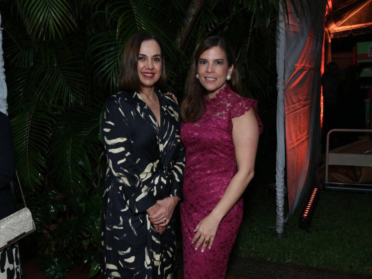 Brindan por la Fiesta Nacional de España en fina recepción en Honduras