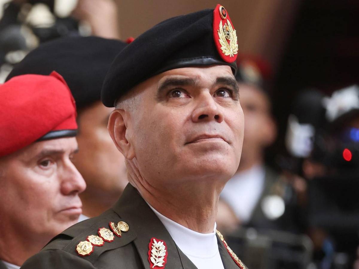 La caída de Vladimir Padrino López, militar más leal e incondicional de Nicolás Maduro