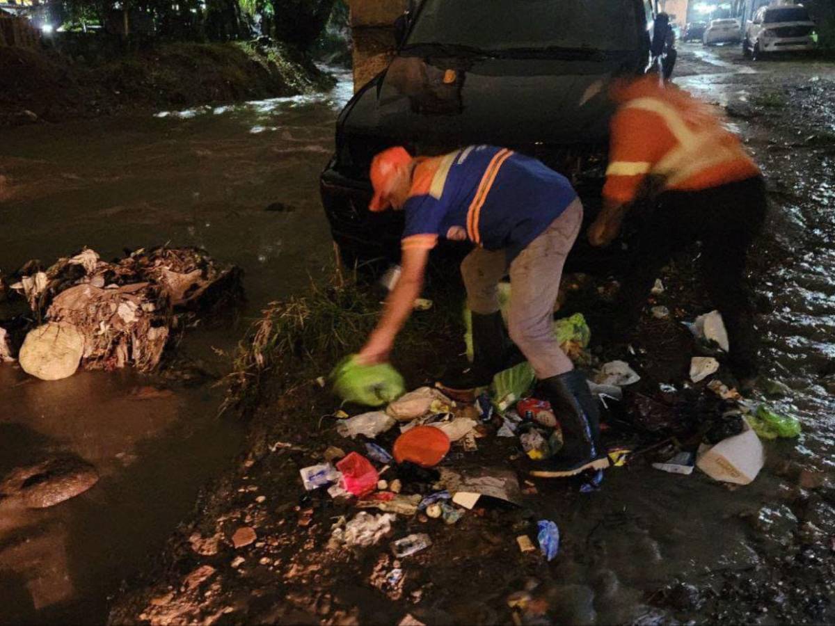 Saturación de suelos, inundaciones y carros varados: alerta verde por 48 horas en el DC tras lluvias
