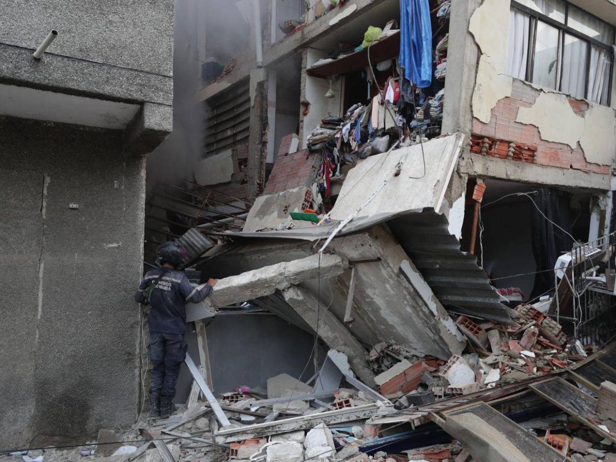 Imágenes fuertes: caos en La Guaira, la ciudad destrozada por los derrumbes en Venezuela