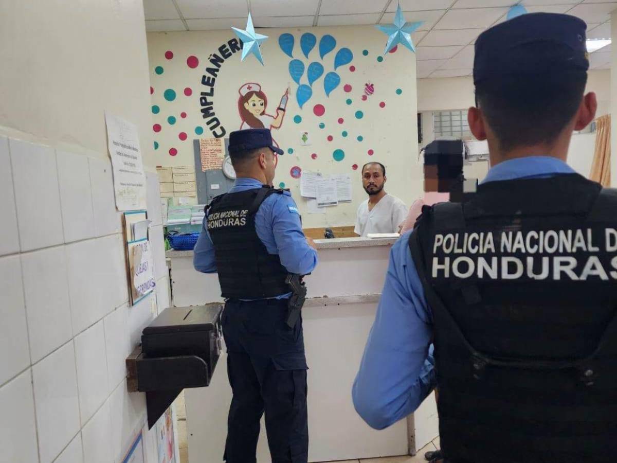 Llegó con un cuchillo y confrontó a la Policía: el caso de una madre en un kínder de la colonia Australia