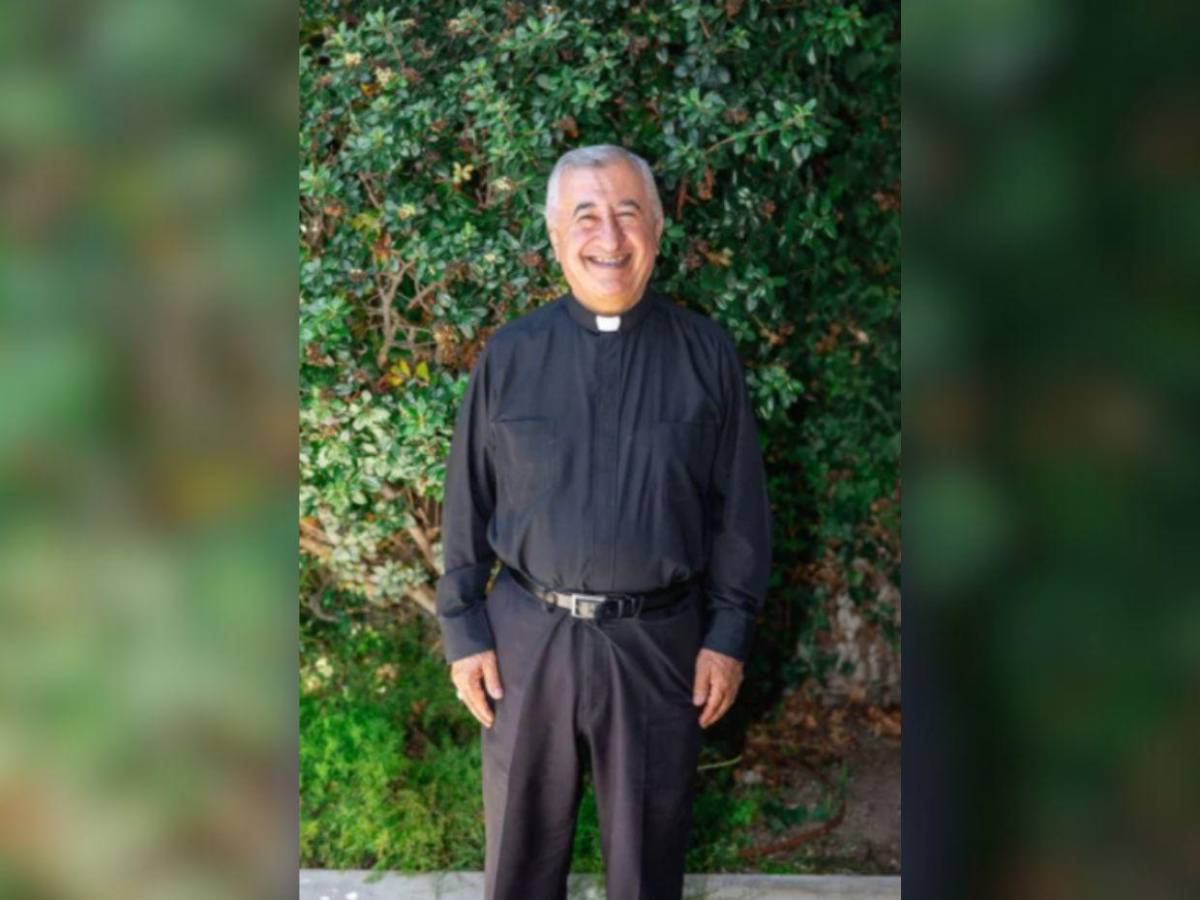 Sacerdote de California es acusado de gastar fondos de la iglesia en viajes y burdeles