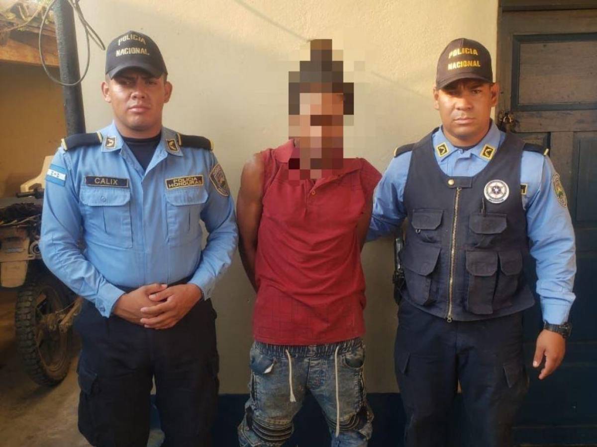 Detienen a hombre acusado de matar a puñaladas a su amigo en El Porvenir
