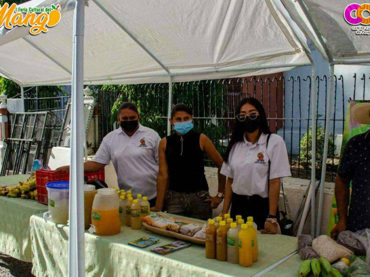 Las degustaciones de los derivados del mango fueron parte del festejo gastronómico.